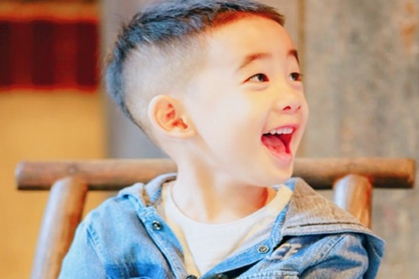 今年的男孩儿取什么名字好 今年男孩子名字大全