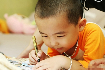 刚出生的男孩起什么名字好 新出生男孩起什么名字好