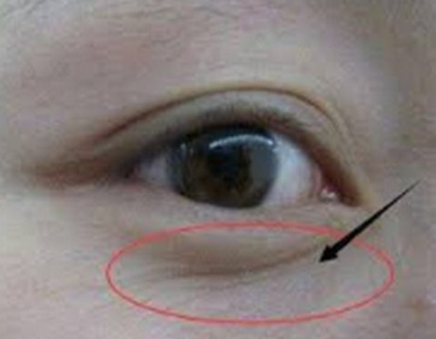 有这些面相特征的女人风流薄情，不把感情当回事