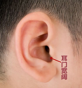 有这些耳相的人头脑聪明，福泽深厚