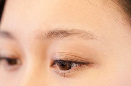 这几种面相的女人性格好强,感情不顺,宜晚婚