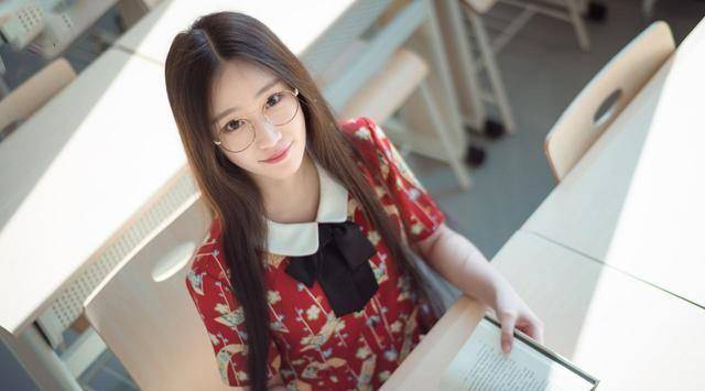 塔罗测试他对我的想法准到爆，看看他对你有意思吗？