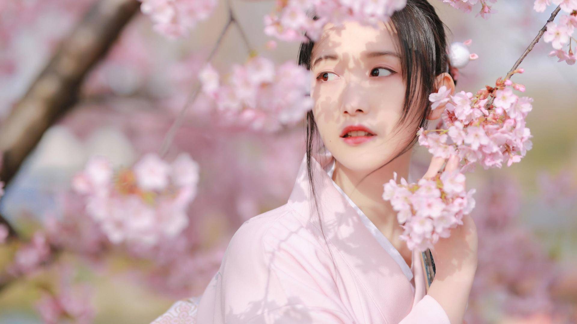 塔罗测试2023有啥好事？看看桃花运有多旺